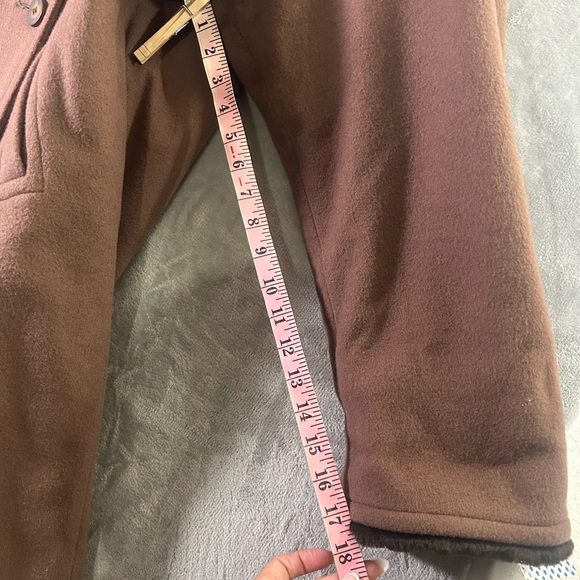 LL. Bean brown wool faux fur lined cuffs and hooded full length coat - Picture 13 of 13